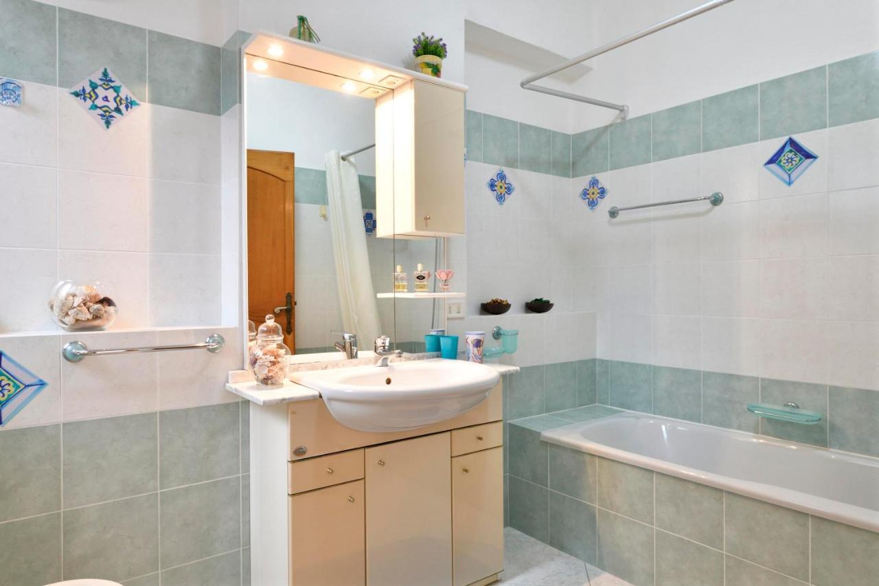 Appartamento Holiday Cala Gonone Exterior foto